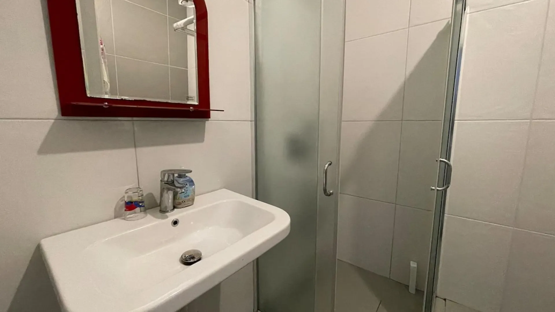 Bonbon 1 - Quiet Central 1 Bedroom Tirana 0*,  Albania